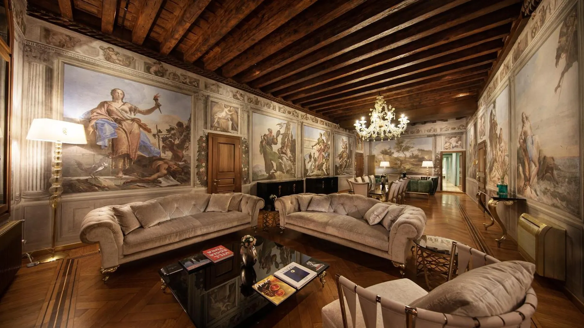 Do Leoni Apartments Venice Italy