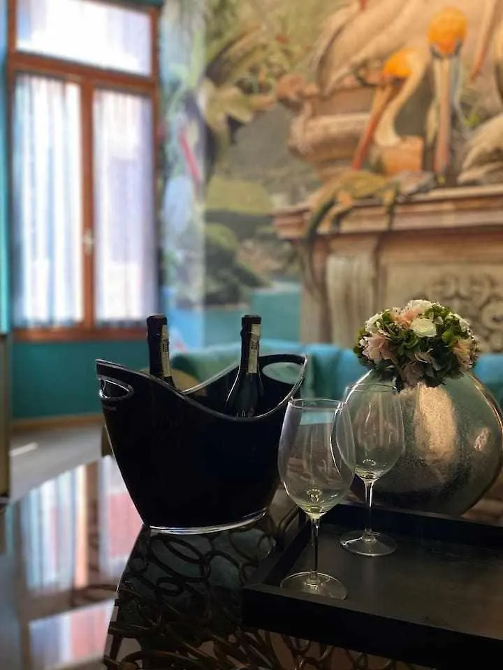 Do Leoni Apartments Venice Italy